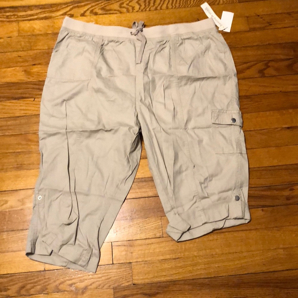 Khaki Capris